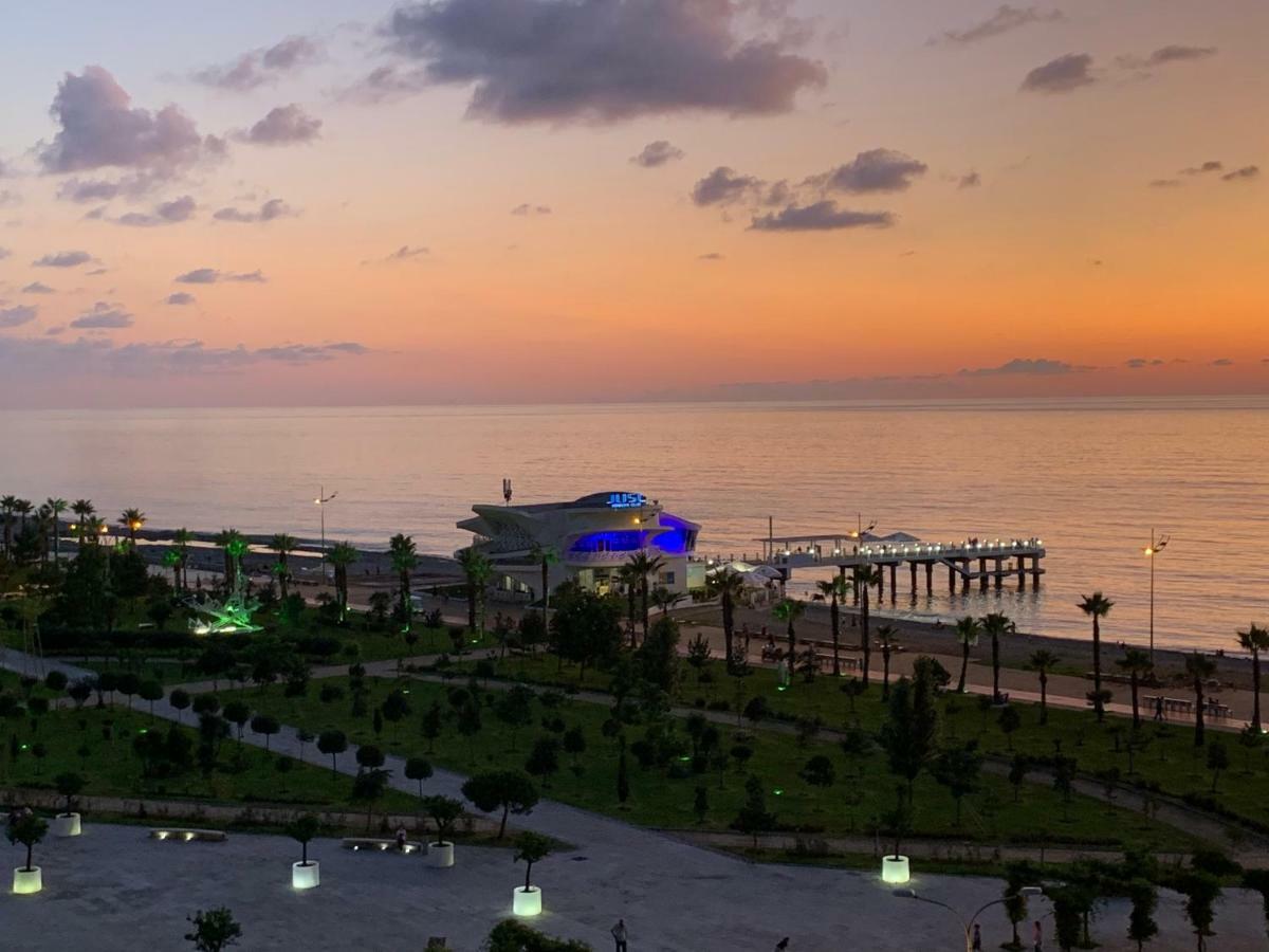 Sea View Apartments Orbi Beach Tower Batum Dış mekan fotoğraf